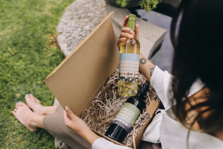 Colet cu sticle de vin - magazin online de vin si bauturi - Crama Noastra